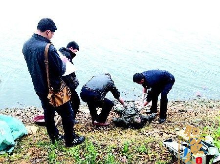 市民观看钓鱼发现浮尸 死者胸前有龙形文身